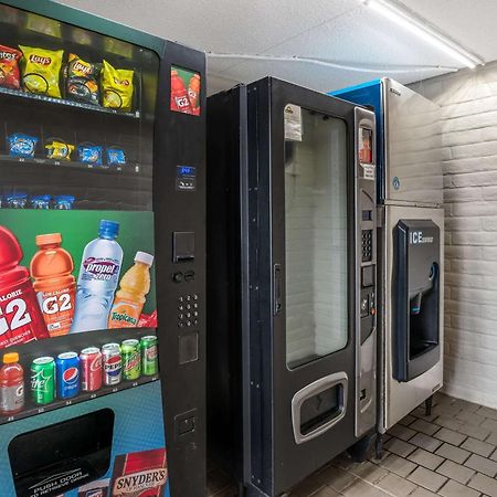 Econo Lodge Richmond-North Chesterfield Экстерьер фото