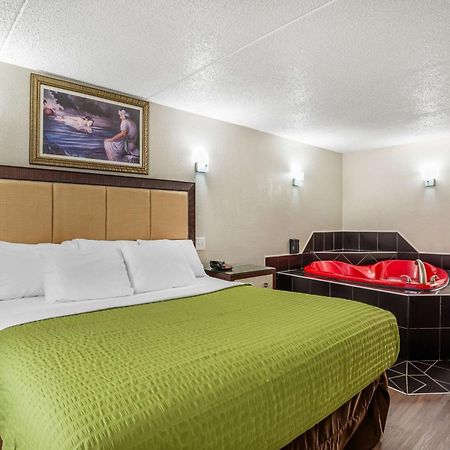 Econo Lodge Richmond-North Chesterfield Экстерьер фото