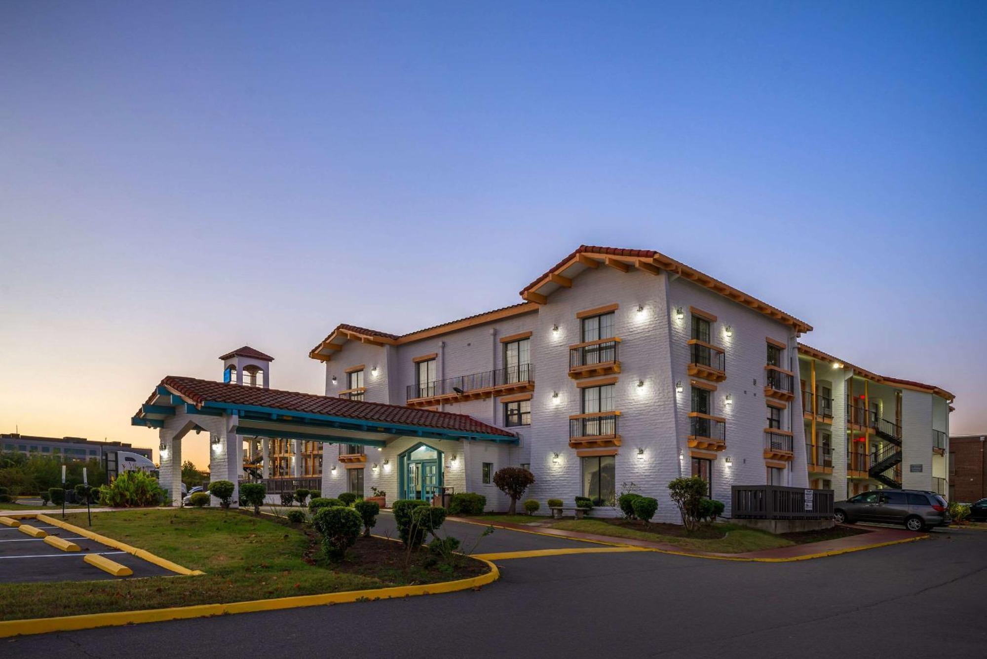 Econo Lodge Richmond-North Chesterfield Экстерьер фото